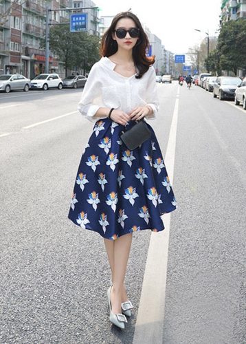 白衬衫+短裙 穿出韩国女神范