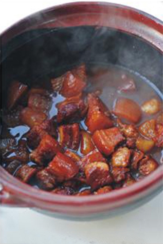 酱豆干红烧肉的做法