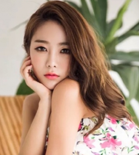 时尚中长发图片赏析 唯美浪漫显知性