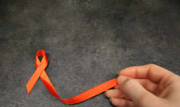 男性感染艾滋病的三大初期症状及最佳检测时间