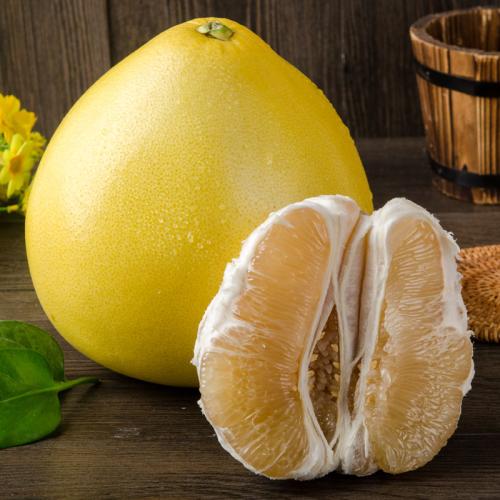 柚子的功效与作用！柚子还具有健胃、润肺、补血、清肠、利便等功效