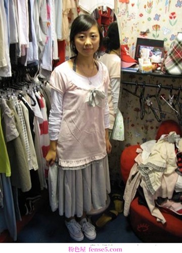 普通女生真枪实弹摔倒